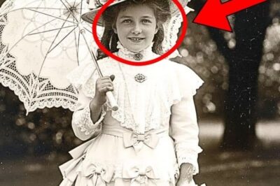 This 1905 Photo of a Girl Holding an Umbrella Seemed Happy — Until Zoom Revealed Something Sad